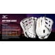 thumbnail image 4 of Guante de Softbol Mizuno 30 cm Tartan Web Mano Derecha, 4 of 6