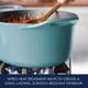 thumbnail image 4 of Horno holandés Rachael Ray NITRO de hierro fundido, 6.5 cuartos de galón, color azul agave, 4 of 9