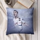 thumbnail image 4 of Son Heung-minFundas de almohada de terciopelo con tema, regalos de funda de almohada, decoración para el hogar, cojín de lanzar, regalo de cumpleaños para fans y parejas. 56*56cm., 4 of 6