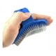 thumbnail image 2 of Cepillo Para Mascotas, Perros, Gatos Tipo Manopla Adaptable. Azul, 2 of 3