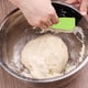 thumbnail image 4 of Raspador de pasteles, alisador de pasteles, raspador de masa, tazón, raspador, cortador, raspador de glaseado para pasteles, herramienta para alisar, 4 of 5