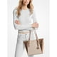 thumbnail image 3 of Cartera Michael Kors Bolso Tote Charlotte Grande con Logo y Cremallera Metálica, 3 of 3
