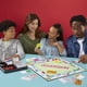 thumbnail image 3 of Juego de Mesa Monopoly Hasbro Clásico Fichas Grandes, 3 of 3