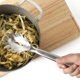 thumbnail image 3 of Cucharón para Pasta Calphalon Prime con Mango de Acero Inoxidable, 3 of 7