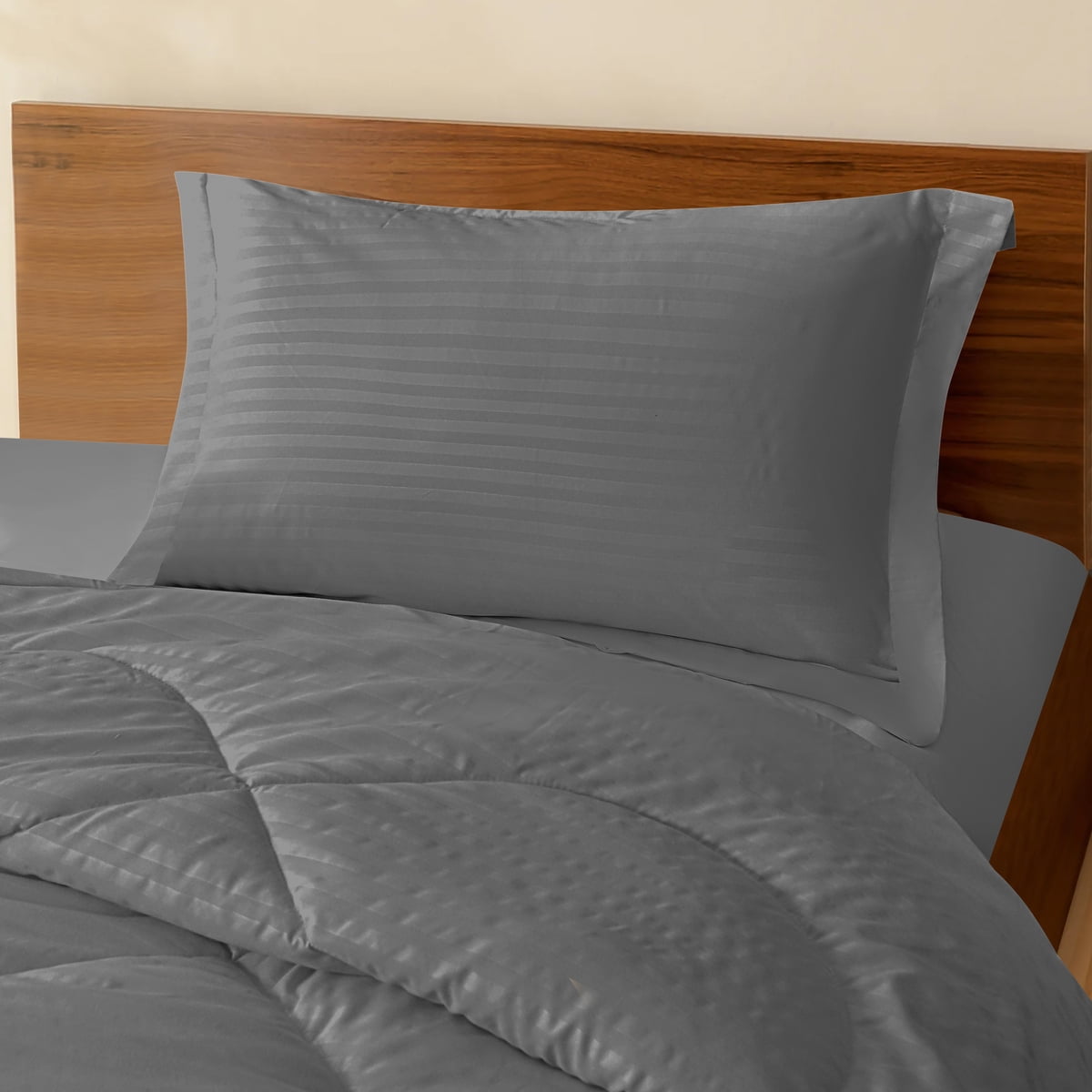 Chantilly - Plumon Hc Embossed King