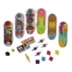 thumbnail image 3 of Paquete de bonificación Fingerboard TECH DECK SK8shop con 6 mazos y acceso., 3 of 9