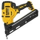 thumbnail image 1 of Clavadora de acabado DEWALT 20 V MÁX* en ángulo 15 GA (DCN650B) inalámbrica, 1 of 3