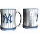 thumbnail image 1 of Taza Logo Brands 414 ml Yankees con relieve de rayas verticales, 1 of 1