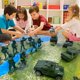thumbnail image 2 of Set de vehículos militares Dunriog, paquete de 23, con tapete de juego para niños a partir de 3 años, 2 of 8