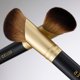 thumbnail image 4 of Brocha de Maquillaje LAURA GELLER NEW YORK Sculpting Face, 4 of 5