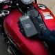 thumbnail image 3 of Funda Quad Lock MAG para iPhone 17e Negra, 3 of 9