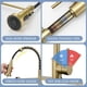 thumbnail image 5 of Grifo de cocina AIMADI Gold con pulverizador desplegable cepillado, 5 of 7