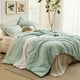 thumbnail image 1 of Juego de edredón Bedsure Queen Green, 7 piezas, para todas las estaciones, 1 of 3