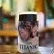 thumbnail image 5 of Película Titanic Funda enfriadora de latas, aislante de bebidas para mantener frías o calientes, funda térmica plegable para latas, portabebidas reutilizable, 5 of 6