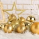 thumbnail image 3 of Juego de bolas navideñas pintadas con formas extrañas y creativas, decoración navideña, bolso de mano con bolas chapadas., 3 of 5
