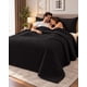 thumbnail image 3 of Cubrecama Quilt de Verano 2 plazas 230 × 250 cm con 2 Fundas, 3 of 7
