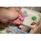 thumbnail image 5 of Juego de dados 7 Wonders: construye maravillas, avanza en la ciencia y el comercio, 5 of 7