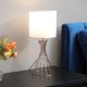 thumbnail image 3 of Lámpara de mesa Popity home con base de metal dorado y pantalla blanca, 3 of 9