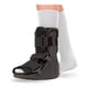thumbnail image 1 of Bota Ortopédica Inmovilizadora Corta Premium Adulto Oneder Talla S, 1 of 3