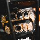 thumbnail image 4 of Protector Bucal Loud Mouth con Grillz Cromados y Correa de Dientes Dorados, 4 of 9