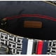 thumbnail image 2 of Bolso Tommy Hilfiger Jaden Travel para mujer, 2 of 3