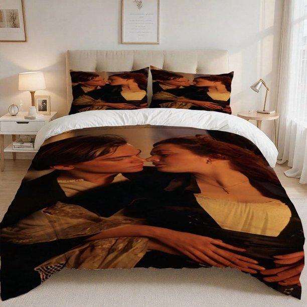 3pcs Titanic Intimate Moments Print Bedding Set | Soft Comfortable