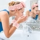 thumbnail image 3 of Puños de pulsera con diadema de 4 piezas para lavarse la cara Maquillaje para mujeres y niñas para evitar derrames de líquidos, 3 of 6
