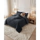 thumbnail image 4 of Cubrecama Plumón Sherwood de 2 Plazas con Fundas de Almohada, 4 of 6