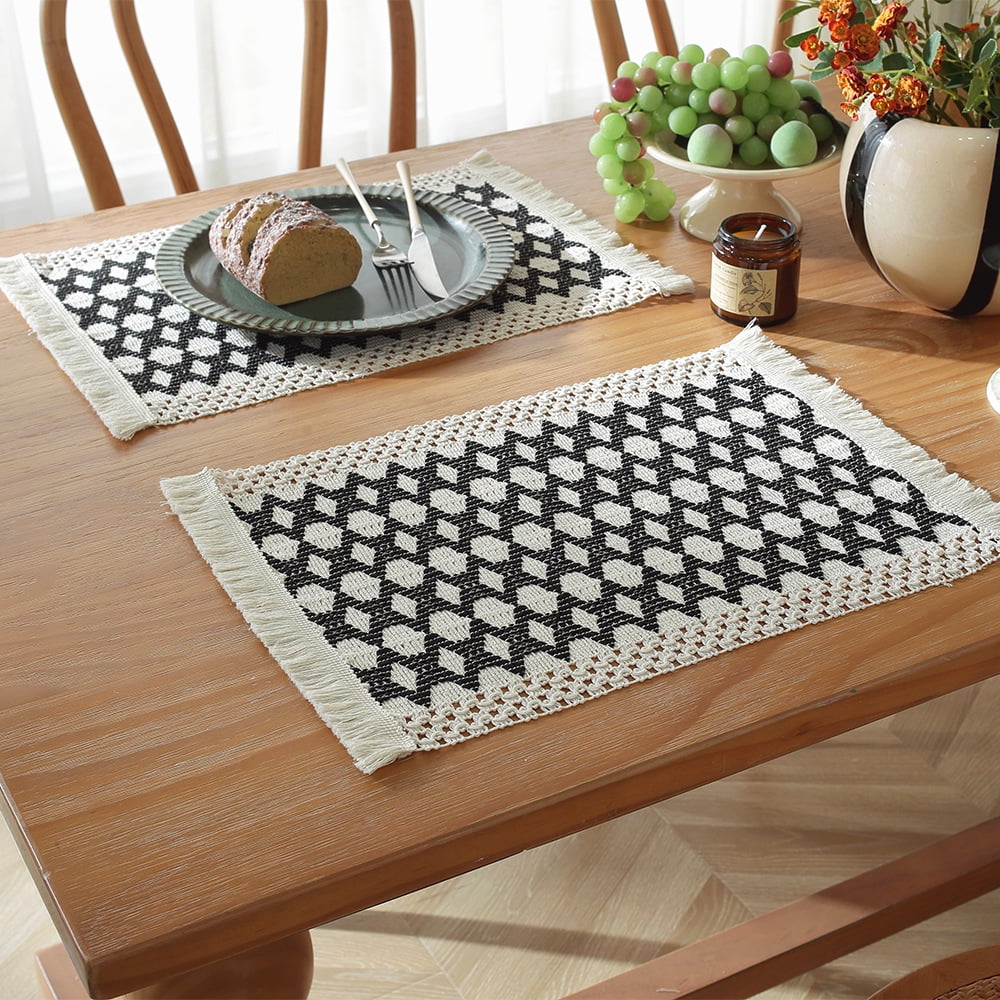 Xmhytop Juego De 4 Manteletes Individuales Rectangulares De Algodón, Trenzados A Mano, Resistentes Al Calor, Antideslizantes Y Fáciles De Limpiar Para Mesas De Comedor, Estilo A, Negro A