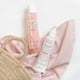 thumbnail image 3 of Cuidados Esenciales Leche Desmaquillante Suave 200ml, 3 of 4