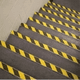 thumbnail image 2 of Cinta de seguridad antideslizante para piso escalera amarillo-negro, 2 of 3