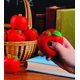 thumbnail image 5 of Squish Stress Toys Fun Express con forma de manzana (juego de 12), 5 of 5