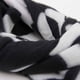 thumbnail image 4 of Bufanda Pañuelo Cashmere Animal Print negro, 4 of 5