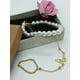 thumbnail image 2 of Pulsera De Mano Y Dedo Perlas Mariposa Handlet, 2 of 3