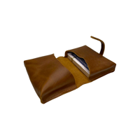 Naipera De Cuero Tratur