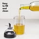 thumbnail image 5 of Mezclador De Aderezos Para Ensaladas Good Grips Little Black 250 Ml, 5 of 8
