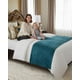 thumbnail image 3 of Piecera de Cama Plush Premium Confort Termico, 3 of 6
