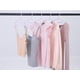 thumbnail image 4 of 30 Paquete de Perchas de Plástico Antideslizantes, Perchas Duraderas que Ahorran Espacio para Ropa, Armario, Abrigos, Pantalones o Camisas Color Lila, 4 of 6