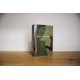thumbnail image 4 of Biblia HarperCollins Compacta con diseño de camuflaje forestal, 4 of 7
