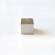 thumbnail image 1 of Portaincienso Nippon Kodo Cubo Plateado de Latón 1,5 cm, 1 of 5