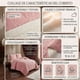 thumbnail image 2 of Cobertor Texturizado De Invierno Ry King Rosado, 2 of 4