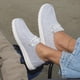 thumbnail image 2 of Zapatillas HEYDUDE Wendy Stretch Jersey Gris Claro, 2 of 3