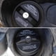 thumbnail image 3 of Tapón de combustible con cerradura y 2 llaves, compatible con 4Runner, FJ Cruiser, Tacoma, Tundra, Acura, Chevy Camaro, CRV, Mazda, Cadillac, GMC. Reemplaza n.° 77300-47020, 10504 (negro) HYRYXG919BL, 3 of 6