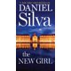 thumbnail image 1 of Libro Harper The New Girl: Una novela (Gabriel Allon, 19), 1 of 1