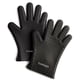 thumbnail image 1 of Guantes de silicona Cuisinart CGM-520 resistentes al calor negros, paquete de 2, 1 of 8
