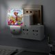 thumbnail image 5 of La Gran Aventura de la Piruleta Luz nocturna LED con sensor de anochecer a amanecer para dormitorio, baño, pasillo, escaleras - Lámpara LED nocturna de enchufe, 0.5W - 1 pieza, 5 of 6