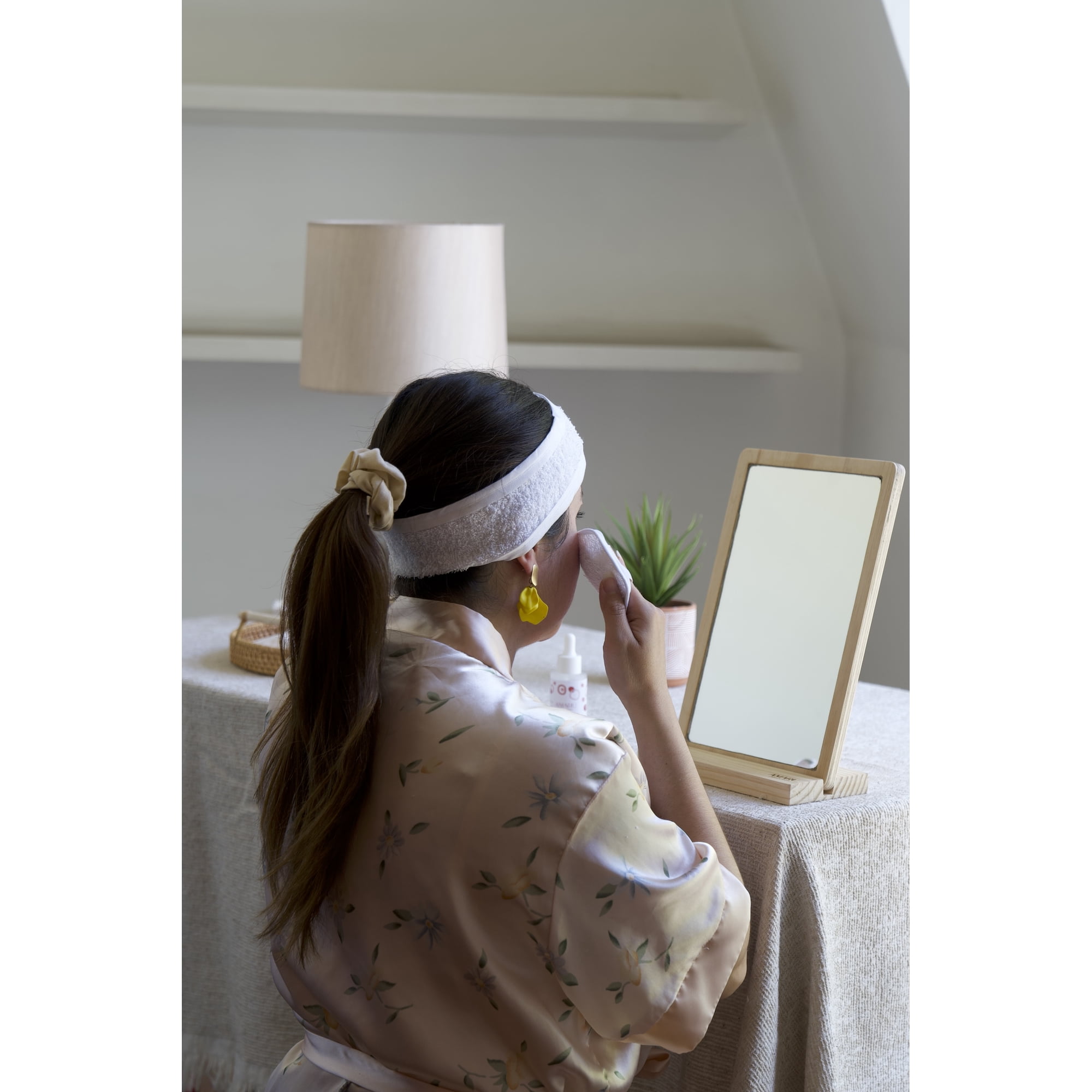 Amaru Skincare - Espejo Rectangular Tocador Con Borde De Madera 30 X 20 Cm| Desmontable