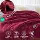 thumbnail image 4 of Manta térmica Beautyrest, suave, cálida, reversible, completamente roja, 4 of 8