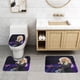 thumbnail image 2 of Nicki Minaj Juego de 3 alfombras de baño de coral fleece: tapete de baño + alfombra de inodoro en forma de U + funda de tapa de inodoro en forma de O, 2 of 6