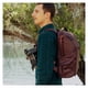 thumbnail image 2 of Mochila Peak Design 20L Eclipse con MagLatch y compartimento para portátil de 15", 2 of 9